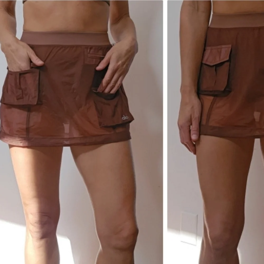 nwot Alo yoga sheer effusion cargo pocket lined active mini skirt S